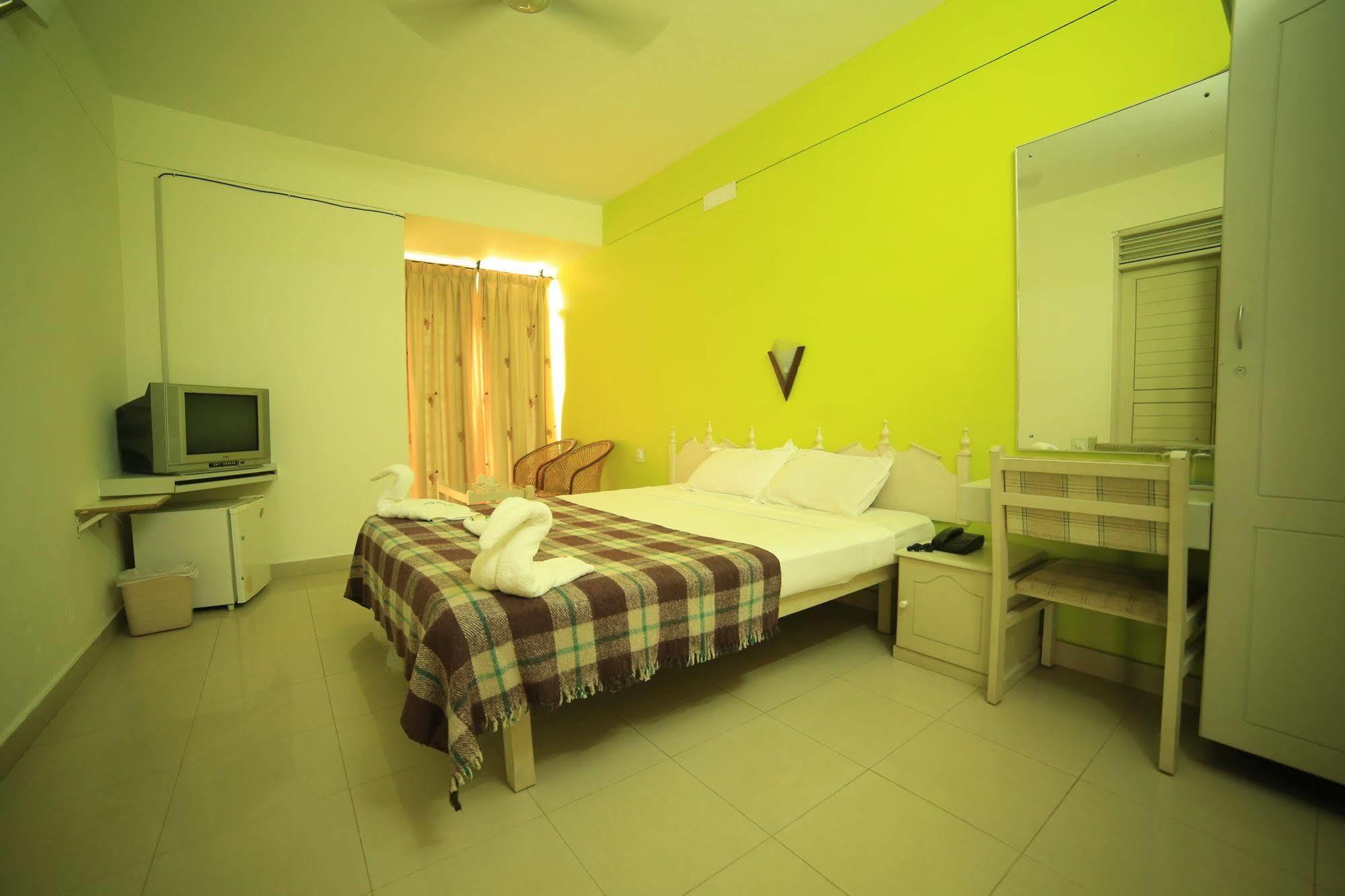 Ss Beach Resort Varkala Kültér fotó
