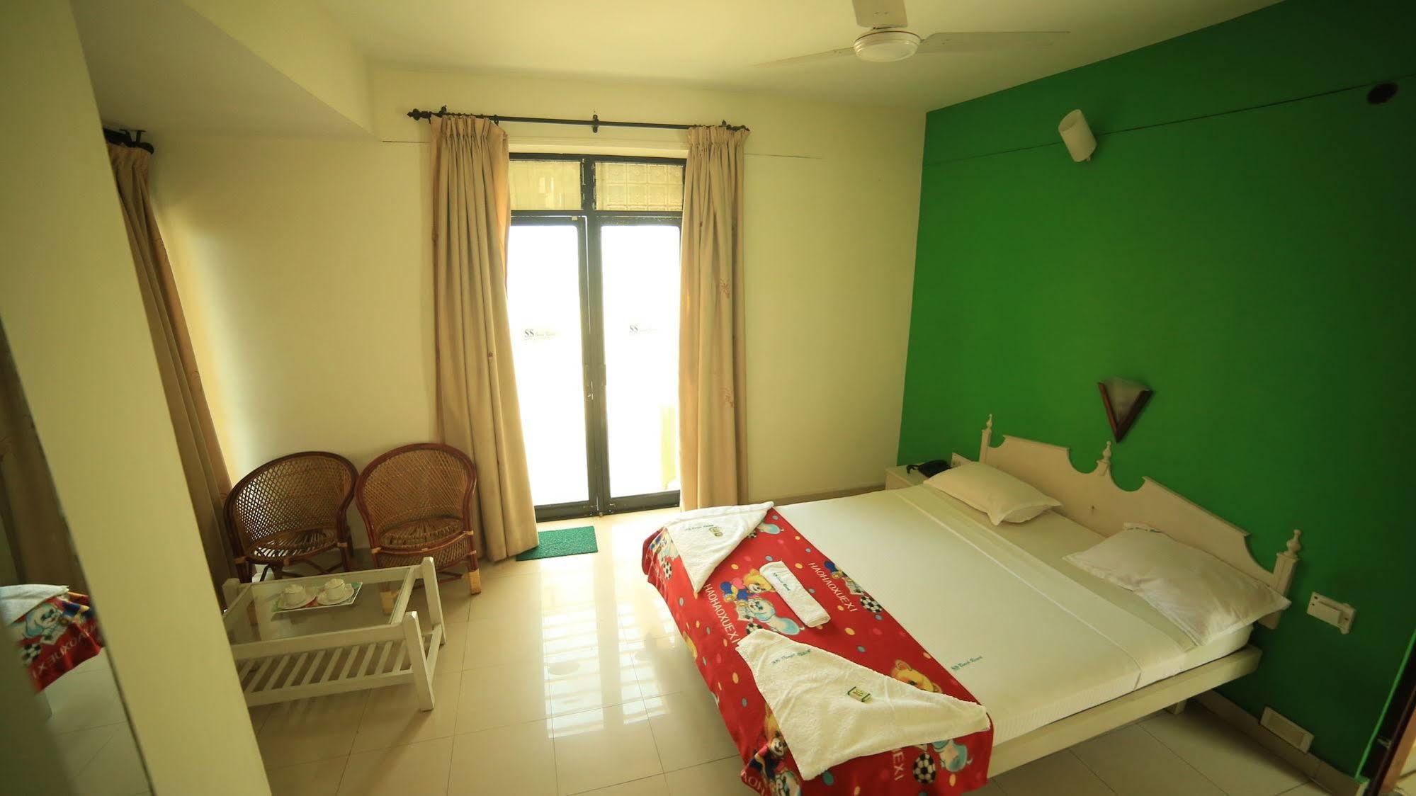 Ss Beach Resort Varkala Kültér fotó