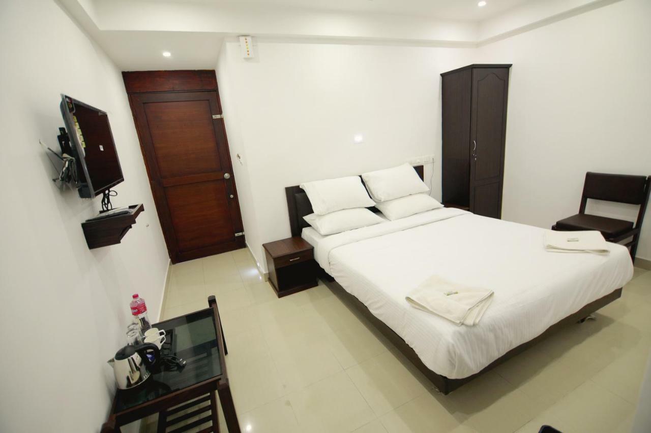 Ss Beach Resort Varkala Kültér fotó