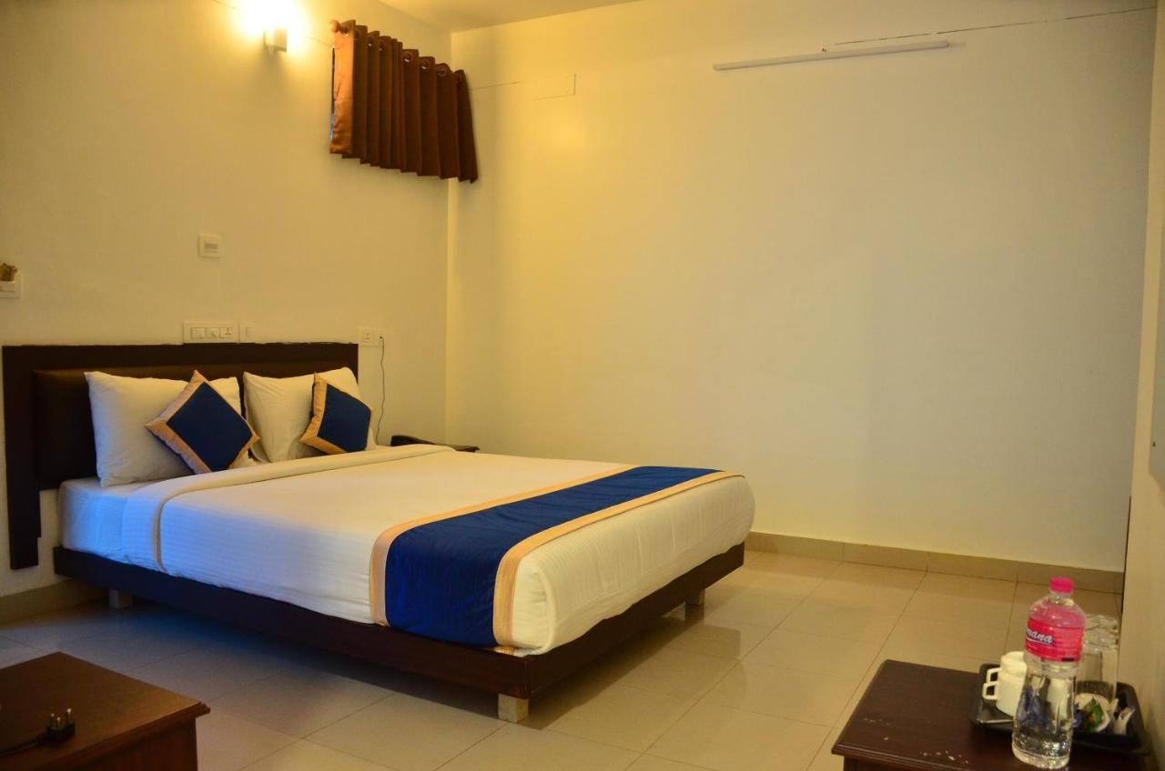 Ss Beach Resort Varkala Kültér fotó